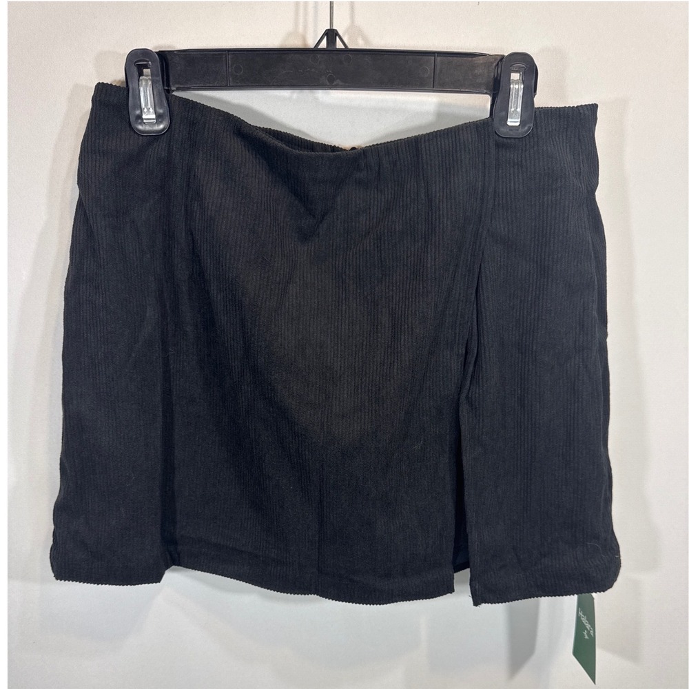 Halara Black Corduroy Skirt Mini Side Slit Zipper Closure Women Large NWT Preppy